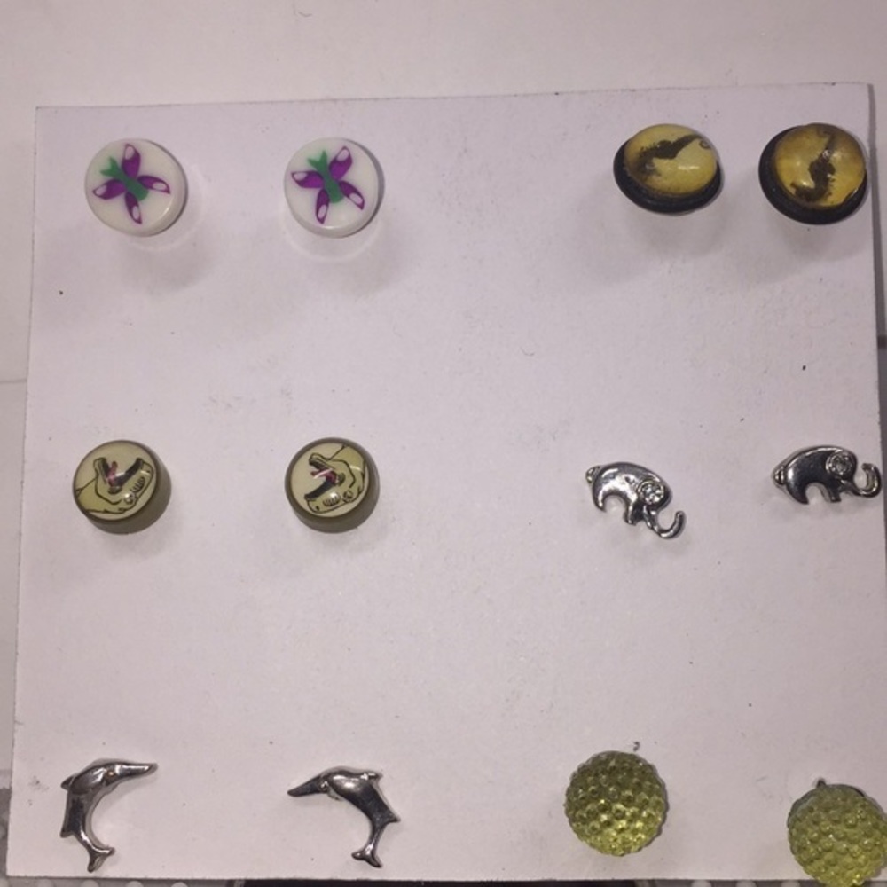 6 pairs of fashion earrings for 5$!